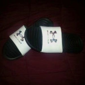White Under Armour Sandals  size 11